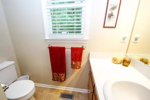 76 Dudley Cir, Durham, NC 27703 photo 13