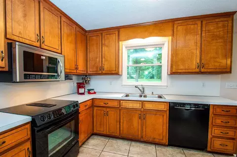 76 Dudley Cir, Durham, NC 27703 photo 8