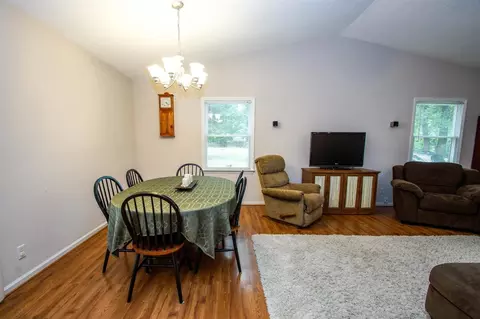 76 Dudley Cir, Durham, NC 27703 photo 7