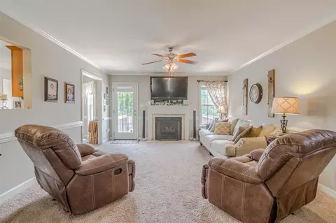 47 Long Grass Dr, Smithfield, NC 27577 photo 4