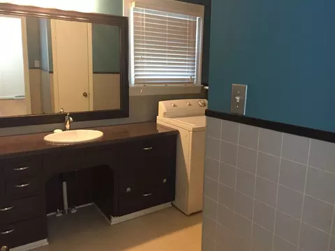 406 E J St, Erwin, NC 28339 photo 10