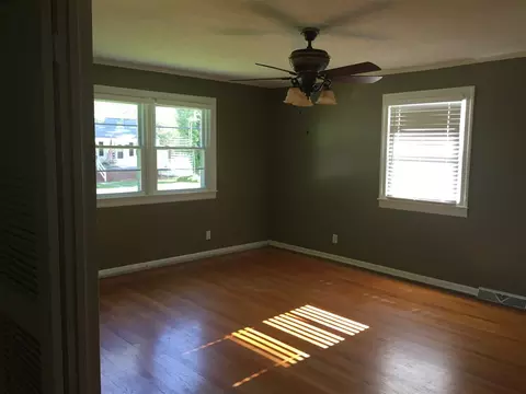 406 E J St, Erwin, NC 28339 photo 3