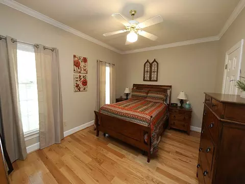 6704 Lipscomb Dr, Durham, NC 27712 photo 11