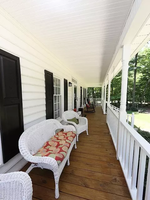 6704 Lipscomb Dr, Durham, NC 27712 photo 2