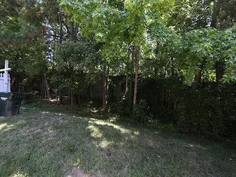 704 Gatehouse Ln, Durham, NC 27707 photo 11