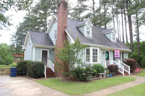305 Laurel Dr, Smithfield, NC 27577 photo 1