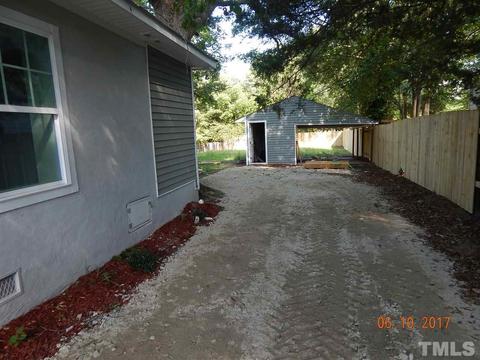 604 N 4th St, Smithfield, NC 27577 photo 5