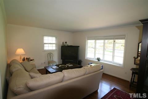 404 Latimer Dr, Raleigh, NC 27609 photo 3