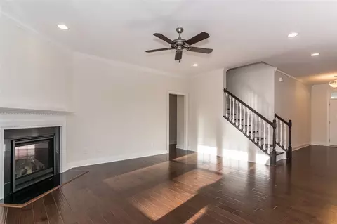 400 Rapport Dr, Cary, NC 27519 photo 2