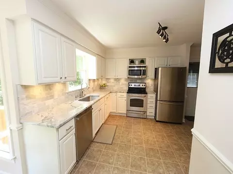 116 Waterfall Ct, Cary, NC 27513 photo 10