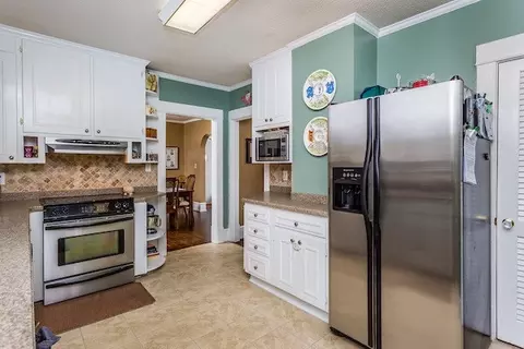 409 E Lee St, Smithfield, NC 27577 photo 9