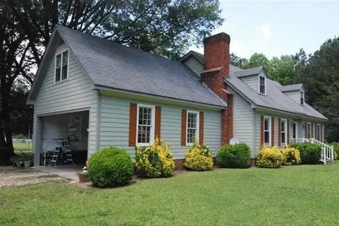 600 E I St, Erwin, NC 28339 photo 11