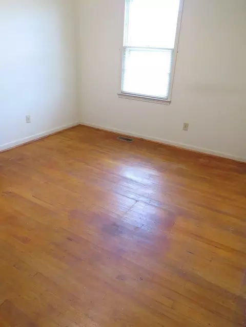 203 W B St, Erwin, NC 28339 photo 13