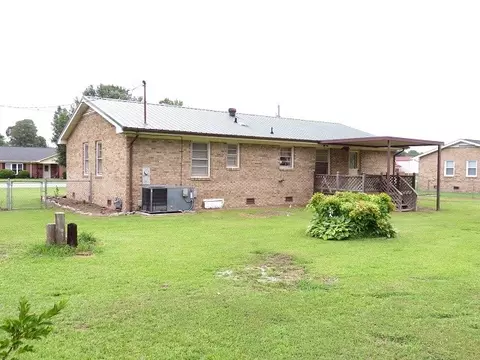 203 W B St, Erwin, NC 28339 photo 25