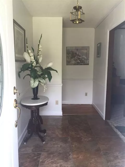 414 Pecan Dr, Selma, NC 27576 photo 3