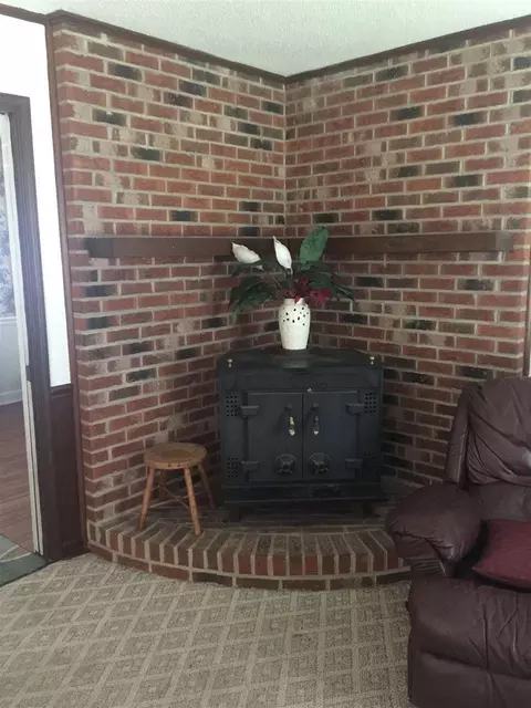 414 Pecan Dr, Selma, NC 27576 photo 5