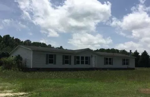 489 Slapout Rd, Mount Olive, NC 28365 photo 1