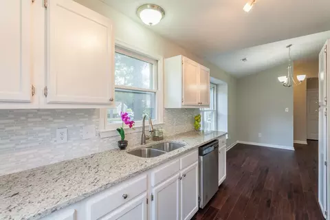 4529 Fox Rd, Raleigh, NC 27616 photo 9