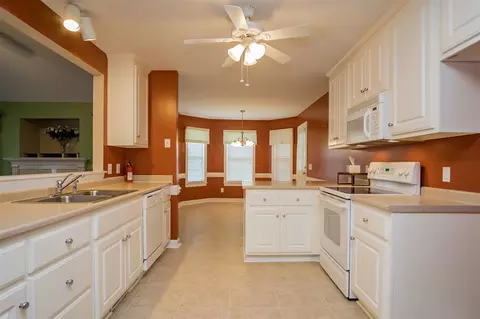 86 Galaxy Dr, Garner, NC 27529 photo 11