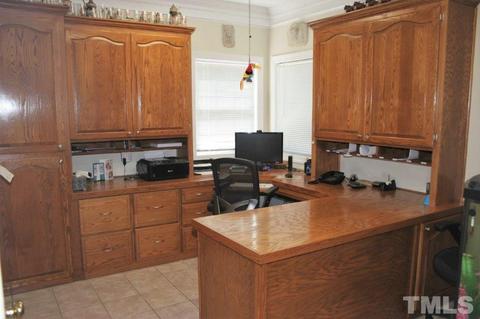 5801 St Thomas Dr, Durham, NC 27705 photo 7