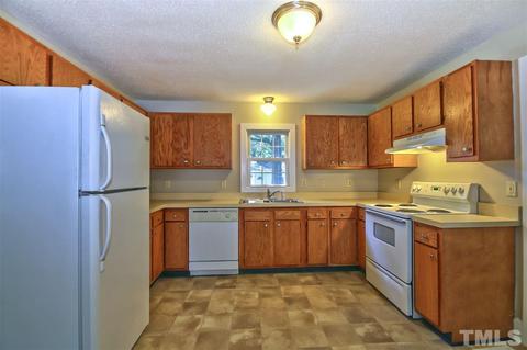 108 Cedar Ln, Garner, NC 27529 photo 5