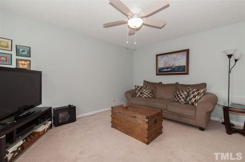 820 Carter Ave, Durham, NC 27703 photo 2