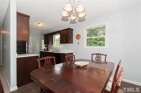 820 Carter Ave, Durham, NC 27703 photo 6
