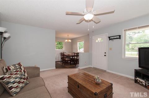 820 Carter Ave, Durham, NC 27703 photo 4