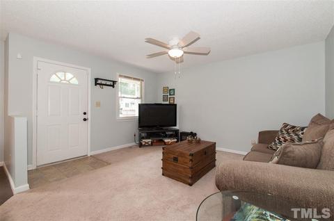 820 Carter Ave, Durham, NC 27703 photo 3
