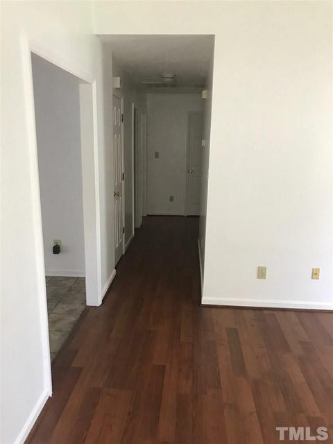 4 Ernest Pl, Durham, NC 27707 photo 2