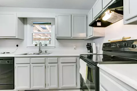 1480 Honeycutt Rd, Willow Spring, NC 27592 photo 9