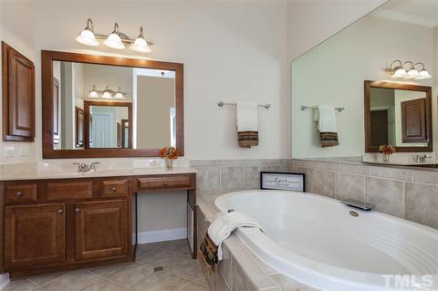 331 Bridgegate Dr, Cary, NC 27519 photo 14