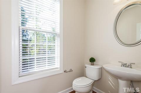 331 Bridgegate Dr, Cary, NC 27519 photo 9