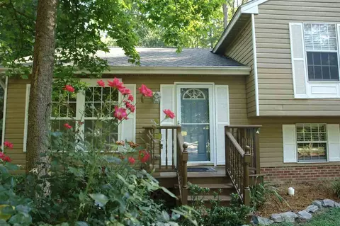 9 Nutmeg Ct, Durham, NC 27713 photo 2