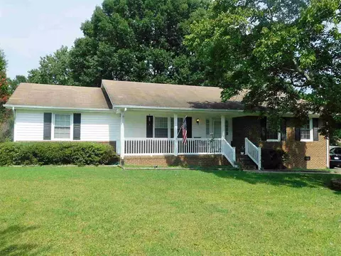 5606 Tomahawk Trl, Durham, NC 27712 photo 1