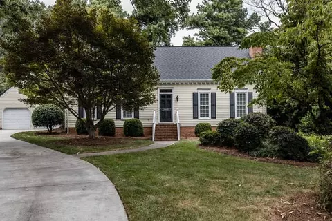 2905 Augusta Ct, Raleigh, NC 27607 photo 1