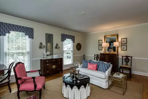 2905 Augusta Ct, Raleigh, NC 27607 photo 4