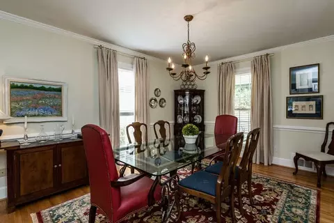 2905 Augusta Ct, Raleigh, NC 27607 photo 5