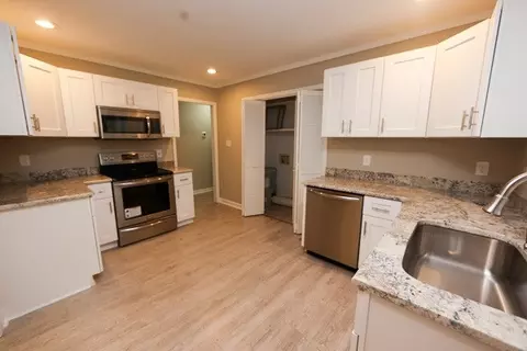 423 Ryan Rd, Cary, NC 27519 photo 2