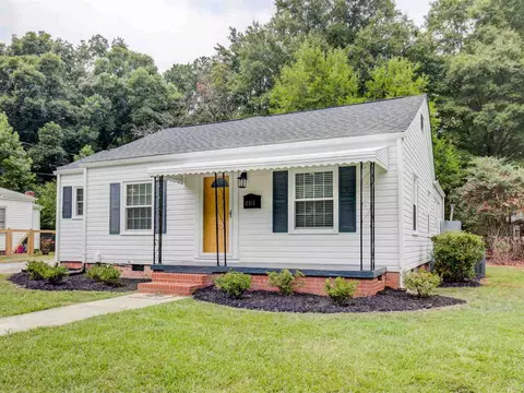 2513 Thorne St, Durham, NC 27704 photo 2