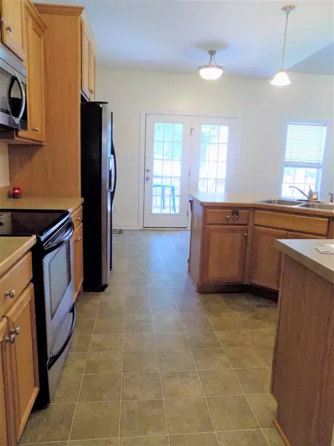 57 Peacemaker Ln, Smithfield, NC 27577 photo 6