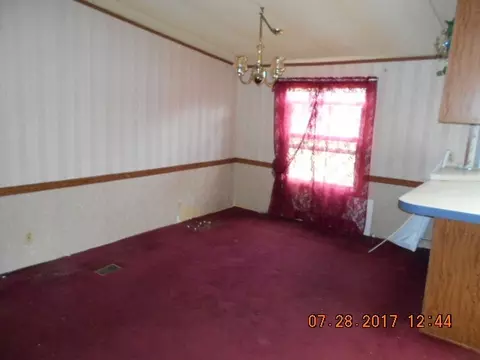 100 Meadowview Dr, Roanoke Rapids, NC 27870 photo 3