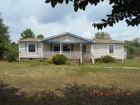 100 Meadowview Dr, Roanoke Rapids, NC 27870 photo 1