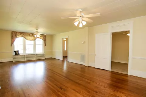 108 E Third St, Princeton, NC 27569 photo 4