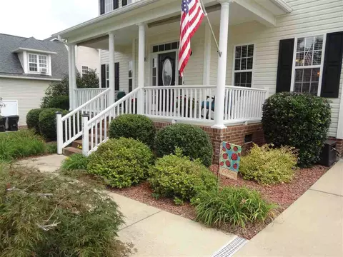 258 Great Oak Dr, Garner, NC 27529 photo 2