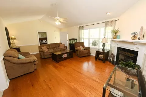 122 Forest Ln, Garner, NC 27529 photo 3