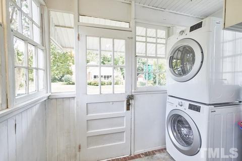 606 E Markham Ave, Durham, NC 27701 photo 9