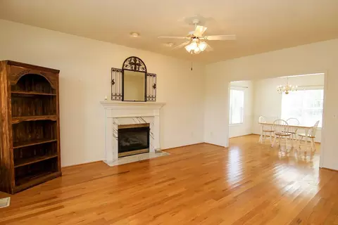 1204 Dixie Dr, Selma, NC 27576 photo 5