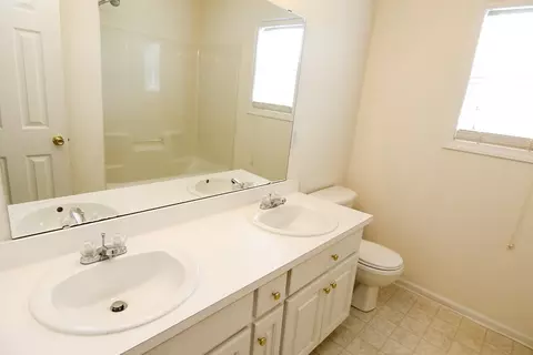 1204 Dixie Dr, Selma, NC 27576 photo 21
