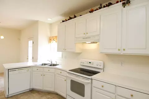 1204 Dixie Dr, Selma, NC 27576 photo 13